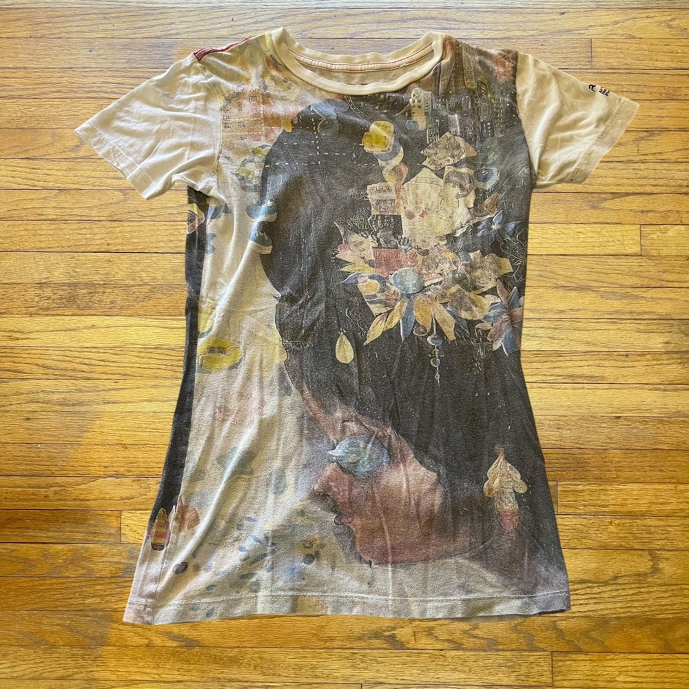 RVCA ANP Audrey Kawasaki Graphic Tee Shirt Women Small All Over Print Art